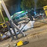 Un tânăr la volan a pierdut controlul automobilului, răsturnându-se după ce a izbit un adăpost de tramvai în București. 3 foto un tanar sofer a pierdut controlul masinii si s a rasturnat dupa ce a lovit un refugiu de tramvai in bucuresti 68ad56d5ecc03