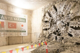 foto utilajul de forare sfanta maria a realizat primul segment de tunel intre viitoarele statii de metrou tokyo si aeroport baneasa 68a34d286d0b7