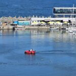 Spectacol inedit în Portul Tomis: Barca-mașină creează valuri printre iahturi și corăbiile piraților! 2 foto video aparitie inedita in portul tomis barca masina face valuri printre yachturi si corabiile piratilor 68935e1424293