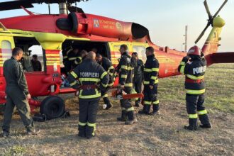 foto video arde padurea in zona chilia veche din tulcea pompierii transportati cu aeronavele aproape de focarele incendiului 6894d635b1758