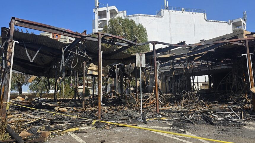 Imagini surprinzătoare: Ruinele fostului club Bellagio după incendiul catastrofal de joi seară 1 foto video ce a ramas din fostul club bellagio dupa incendiul devastator de joi seara 6895a58916a36