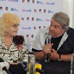 Corina Chiriac și Adrian Romcescu evocă momente nostime din Festivalul Mamaia: Cu cât talentul era mai mare, cu atât autenticitatea era mai prezentă! 3 foto video corina chiriac si adrian romcescu amintiri calde despre festivalul mamaia cu cat erau mai mari artistii cu atat erau mai firesti 68a9fc186d754