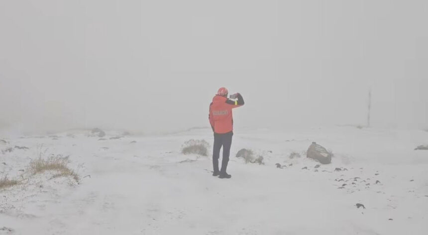 foto video ninge la varfu omu astazi a fost cea mai rece zi de vara din august 2025 68acad39be2a4