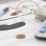 Furnizorii de energie sancționați de ANPC: descoperirile șocante! 3 furnizorii de energie amendati de anpc neregulile descoperite 689348645929a