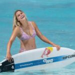 Molly Picklum, Suverana Surfingului: Victorie Strălucitoare la Tahiti! 2 galerie foto molly picklum este regina surfingului a castigat si concursul din tahiti 689dc39985c02