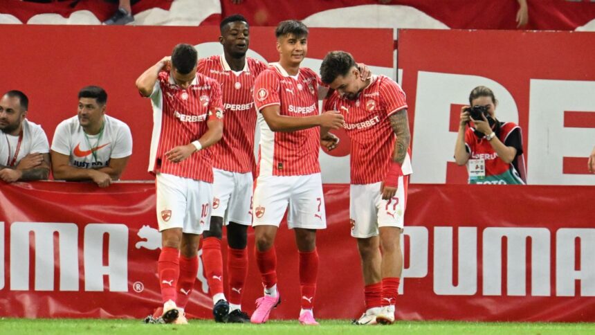 Victorie istorică pentru dinamoviști: După aproape 30 de ani, au spart blestemul derby-ului! Când a fost ultima oară când FCSB a primit 4 goluri? 1 galerie foto s a incheiat cosmarul dinamovistilor prima victorie in derby dupa 1994 de zile cand incasase fcsb ultima data 4 goluri 688e7a11eb279