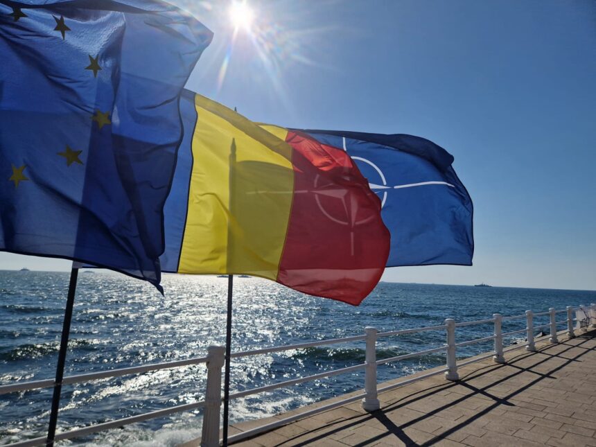galerie foto video ziua marinei sarbatorita pe faleza cazinoului din constanta cu onoruri militare in prezenta premierului ilie bolojan 689ed7f8e4eff