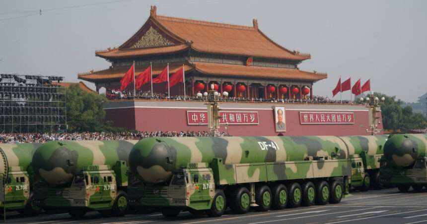 Statele Unite dețin informații despre extinderea arsenalului nuclear chinez: Care sunt circumstanțele în care Beijingul ar apela la armamentul atomic în conflictul cu Taiwanul? 1 general sua china isi mareste arsenalul nuclear in ce conditii ar folosi beijingul o arma atomica impotriva taiwanului 68a82a2a478d4
