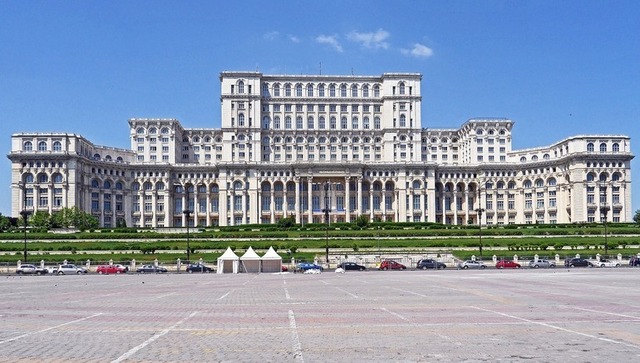 Autoritățile intenționează să impună reglementări noi pentru publicitatea electorală și sprijinul financiar al partidelor. Subvenții pentru formațiunile neafiliate. Reguli clare privind cadourile și lobby-ul pentru aleșii locali. 1 guvernantii ar urma sa stabileasca noi reguli privind publicitatea politica si finantarea partidelor subventie pentru partide neparlamentare reguli privind cadouri si lobby in cazul alesilor 689da2b9bd931
