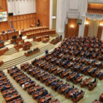 Executivul își ia angajamentul pentru un nou set de reforme și măsuri financiare menite să diminueze deficitul, luni în fața Parlamentului 2 guvernul isi asuma raspunderea pe al doilea pachet de reforme si masuri fiscale pentru reducerea deficitului luni in parlament 68b2ae66dfb64
