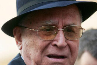 iliescu in ultimul interviu nu am suferit niciodata sa vad oameni de stanga cu buzunarele pline ce spunea despre modelul suedez 689234fbaafe0