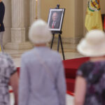 Momente emoționante de la înmormântarea lui Ion Iliescu 3 imagini de la funeraliile lui ion iliescu foto 6893593ea34ad
