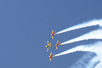 imagini spectaculoase deasupra capitalei au inceput antrenamentele pentru cel mai mare show aviatic din romania 68af237e676e6