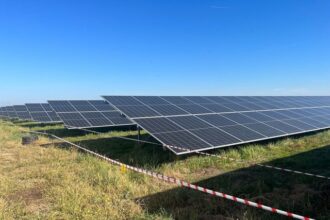 imprumut masiv pentru cel mai mare parc fotovoltaic din romania foto 689460e82e603