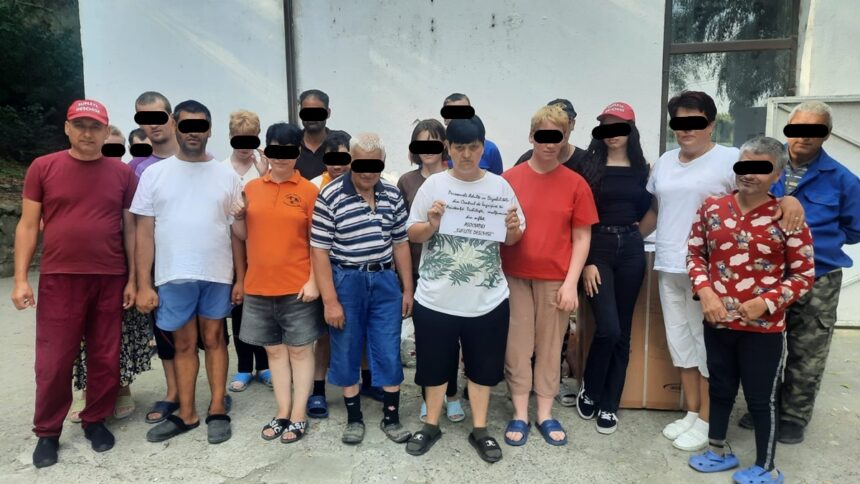 În apropierea sărbătorii Tăierii capului Sfântului Ioan Botezătorul, Asociația Suflete Deschise a adus daruri Centrului de Îngrijire și Asistență pentru Persoanele Adulte cu Dizabilități din Tichilești. 1 in prejma sarbatorii taierii capului sfantului ioan botezatorul asociatia suflete deschise a dus daruri centrului de ingrijire si asistenta pentru persoanele adulte cu dizabilitati tichilesti 68a962b49e27f