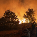 Flăcările au mistuit o întindere fără precedent în inima Portugaliei 2 incendiile de padure au devastat o suprafata record in centrul portugaliei 68ac75eeb784f