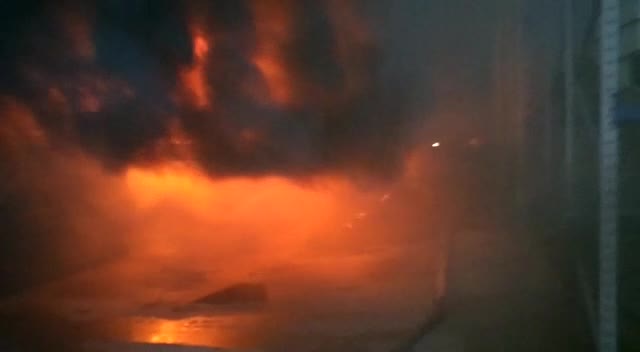 Flăcări devastatoare într-un club de pe litoralul din Mamaia 1 incendiu puternic la un club din mamaia 6894e6eb1e159