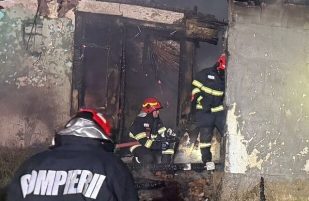 incendiu violent intr un sat din judetul ialomita un barbat a murit carbonizat 68b02a1fcd855