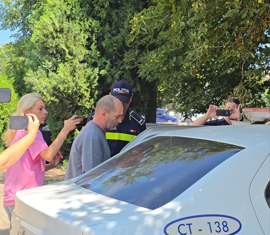 Acuzatii din cazul Fabrica de Moșteniri s-au prezentat astăzi în fața instanței 1 inclulpatii din dosarul fabrica de mosteniri au ajuns azi in fata judecatorilor 68b03f4a283bc
