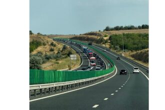 incredibil politistii i au suspendat permisul soferului in varsta de 71 de ani care a circulat pe contrasens pe autostrada a4 iata cand se poate urca din nou la volan 68a054afe0f7e
