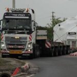 Înghesuială pe drumuri: Transporturi de mari dimensiuni duminică după-amiază. 2 infotrafic transporturi agabaritice duminica dupa amiaza 688f3e935031e