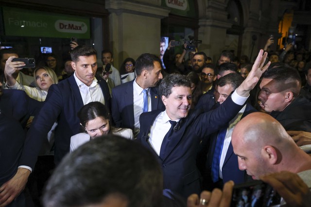 CNA: România sub asediu – Posibilitatea alegerilor anticipate în primăvară devine tot mai reală! 1 interviu cna romania e atacata in haita luam in calcul scenariul extrem al anticipatelor in primavara 689fa743587f3