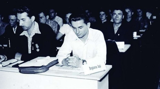 Ion Iliescu: Reflectând asupra trecutului, am construit o Românie modernă, dar acum marile corporații au preluat rolul industriei de stat. 1 ion iliescu declaratii in timp am lasat in urma mea o romanie moderna dar rolul capitalismului de stat reprezentat de marile centrale industriale este luat acum de multinationale 68927f509682e