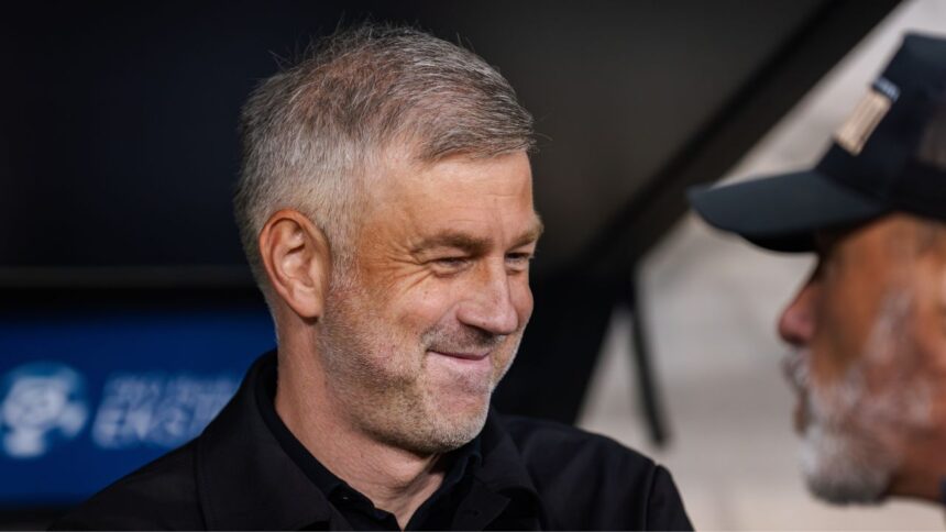 Iordănescu a întors spatele lui Ianis Hagi: fostul vedetă al Rapidului, transferat de Edi în Polonia 1 iordanescu a si uitat deja de ianis hagi fostul star al rapidului luat de edi in polonia 68ad558ba792d
