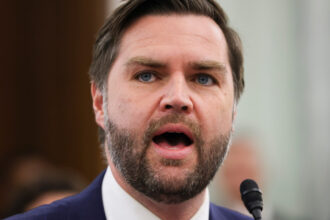 jd vance ridiculizat pe retelele sociale pentru ca nu face diferenta dintre capitulare si negociere reactiile internautilor 68adbcdf78d3b