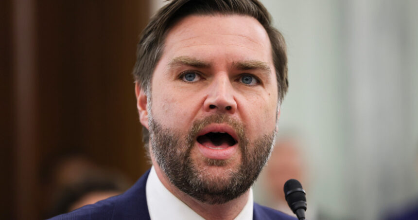 JD Vance, subiect de ironie pe rețelele sociale pentru confuzia dintre capitulare și negociere. Comentariile utilizatorilor online 1 jd vance ridiculizat pe retelele sociale pentru ca nu face diferenta dintre capitulare si negociere reactiile internautilor 68adbcdf78d3b