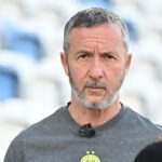 Meme își ia apărarea jucătorului: „A fi fan nu înseamnă că ai cunoștințe despre fotbal!” 3 jucatorul aparat cu dintii de meme daca esti suporter nu inseamna ca te si pricepi la fotbal 68a44bf9cf047