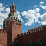 Kremlinul afirmă că Rusia își păstrează deschiderea pentru negocieri, dar nu va înceta ofensiva asupra Ucrainei. 2 kremlinul sustine ca rusia ramane interesata de negocieri dar anunta ca nu va renunta la atacurile asupra ucrainei 68b04b67d1533