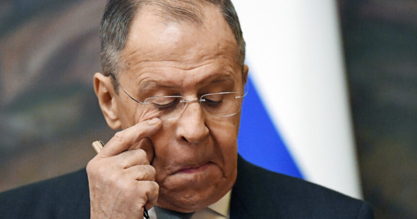 Lavrov aduce elogii lui Trump, dar îi taxează pe liderii europeni: Promit pace, dar îngrașă arsenalul Ucrainei 1 lavrov il lauda pe trump dar ii critica pe liderii europeni vorbesc de armistitiu dar trimit arme ucrainei 68a45813ba312