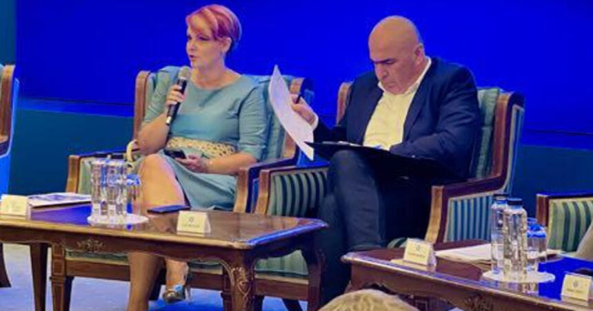 Lia Olguţa Vasilescu: I-am semnalat domnului Bolojan lipsa de comunicare. Astăzi am discutat, iar el a fost de acord cu 29 din 30 de propuneri! 1 lia olguta vasilescu i am reprosat domnului bolojan ca nu a comunicat azi am vorbit a acceptat 29 de puncte din 30 68a36cbf75554
