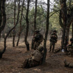 Strategii militare NATO pentru Ucraina: Crearea unei forțe europene sub conducerea Statelor Unite 2 liderii militari din nato au prezentat optiunile militare pentru ucraina una din ele trupe europene in ucraina sub comanda sua 68a82623a6f93