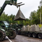 Lituania își fortifică frontierele cu Belarus și exclava rusă Kaliningrad prin baraje antitanc „de tip dinte de dragon” 2 lituania baricadeaza granita cu belarus si exclava rusa kaliningrad cu obstacole antitanc dinti de dragon 68b345911575c