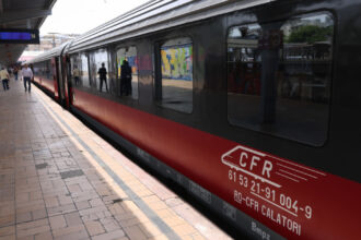mai putin zgomot de tren in doua zone din bucuresti cfr monteaza panouri antifonice intr un proiect de aproape 11 milioane de lei 6894ab9e4e724