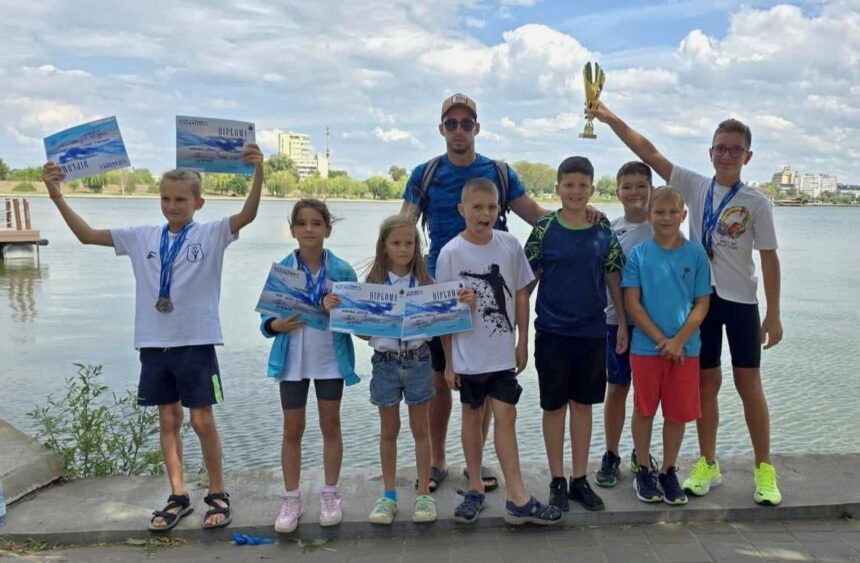 Înotătorii în devenire de la Axiopolis Cernavodă, pe podiumul Cupei Delta Dunării! 1 micii inotatori de la axiopolis cernavoda in top la cupa delta dunarii 68ac3c08d2cc0