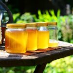 Miere contaminată din fermele agricole 2 miere cu pesticide din culturile agricole 6890d2721aa6e