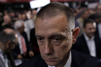 mihai fifor nu imi amintesc ca un sef de stat si comandant suprem al fortelor armate sa fi lipsit de la ceremoniile zilei marinei 689f3d6f4da6a