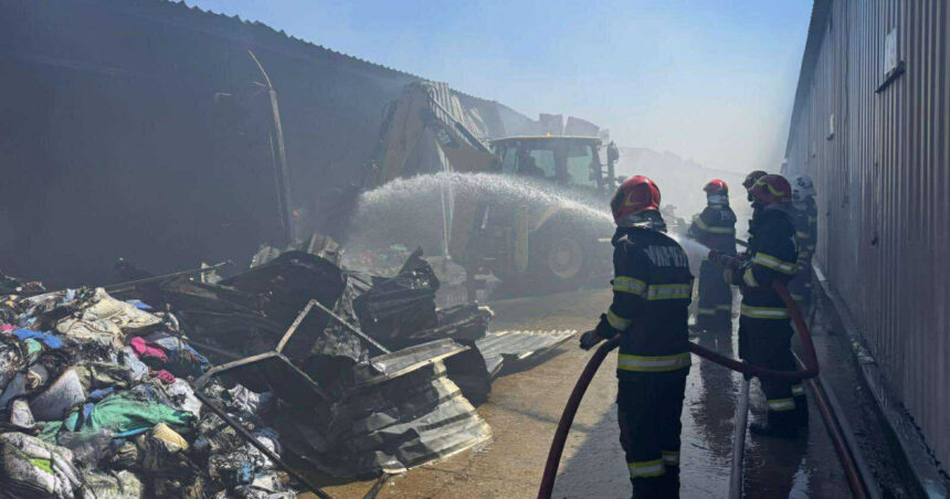 Ministrul Mediului, în urma incendiului de la Dragonul Roșu: Urmărim constant calitatea aerului și vom face publice toate informațiile într-un mod deschis. 1 ministra mediului dupa incendiul de la dragonul rosu monitorizam continuu calitatea aerului si vom publica transparent toate datele 68af156b73599