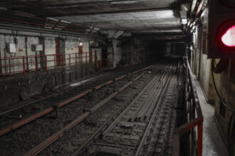 ministrul transporturilor anunta un control la metrou ampla actiune de inspectie privind siguranta si exploatarea trenurilor 6895bef95f8c2