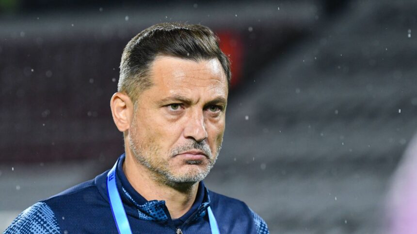 Mirel Rădoi se confruntă cu o pierdere crucială în confruntarea esențială cu Bașakșehir! Știrea șocantă care l-a lovit pe starul Craiovei 1 mirel radoi fara omul cheie in meciul decisiv cu basaksehir veste teribila primita de starul craiovei 68adc96347c97