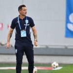 Mirel Rădoi, explozie de furie pe marginea terenului Universității Craiova! A lovit cu pumnul banca de rezerve. 2 mirel radoi o noua criza de nervi pe banca universitatii craiova a lovit cu pumnul banca de rezerve 68ab578c20ab3