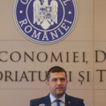 Miruță răspunde criticilor care afirmă că vrea să își instaleze propriii susținători: "Este o minciună. Teama provine din venirea unor profesioniști capabili." 3 miruta despre cei care spun ca vrea sa dea jos sinecuristii pentru a i inlocui cu ai lui fals e teama ca vin oameni competenti 688c4643db6fb