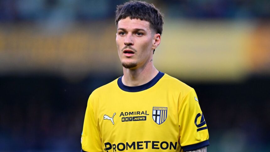 FCSB în impas! Impactul transferului lui Dennis Man asupra echipei campioane a României explicat 1 nimic pentru fcsb de ce transferul lui dennis man nu o mai ajuta pe campioana romaniei 68922602aee59