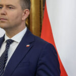 Karol Nawrocki, noul lider al Poloniei, își asumă oficial funcția miercuri. Se conturează pericolul unui impas politic în anii ce vin. 3 noul presedinte al poloniei controversatul karol nawrocki depune juramantul miercuri risc de blocaj politic in urmatorii ani 6892eab51a03b