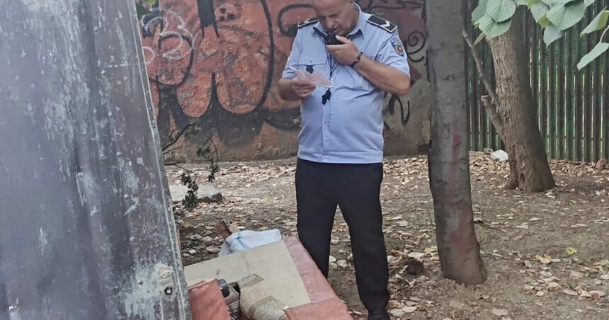 O bucureșteancă a pierdut un document important la tomberon. Autoritățile au intervenit și au aplicat amenzi de 8.000 de lei! 1 o bucuresteanca a aruncat din greseala un document la gunoi politistii l au gasit si au dat amenzi de 8 000 de lei 68947b906658d