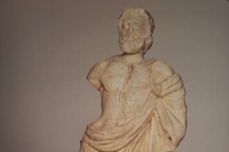 o descoperire de tezaur la constanta protectorul medicinei 68b231624a384