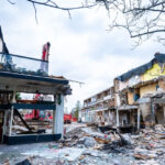 O națiune europeană mică se confruntă cu nopți de teroare din cauza exploziilor. Ce a dus la intensificarea atacurilor cu bombe? 3 o mica tara din europa a ajuns sa fie zguduita de explozii in fiecare noapte de ce a crescut atat de mult numarul atacurilor cu bomba 689abeb045daa